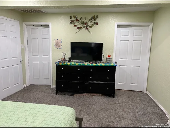 $180,000 | 100 Aniak Drive, Holiday Lakes, TX 77515