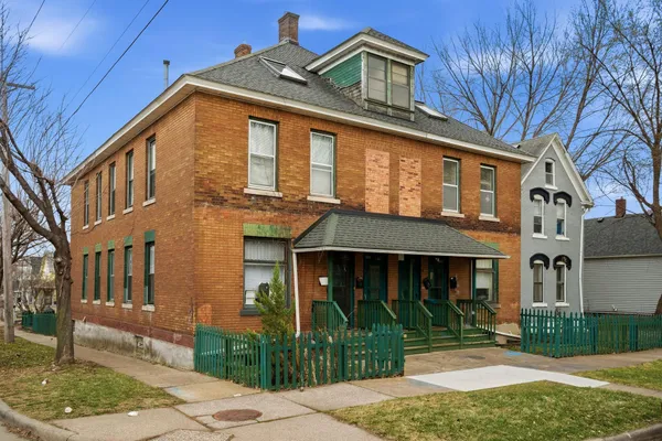 $669,750 | 686 Virginia Street, St. Paul, MN 55103