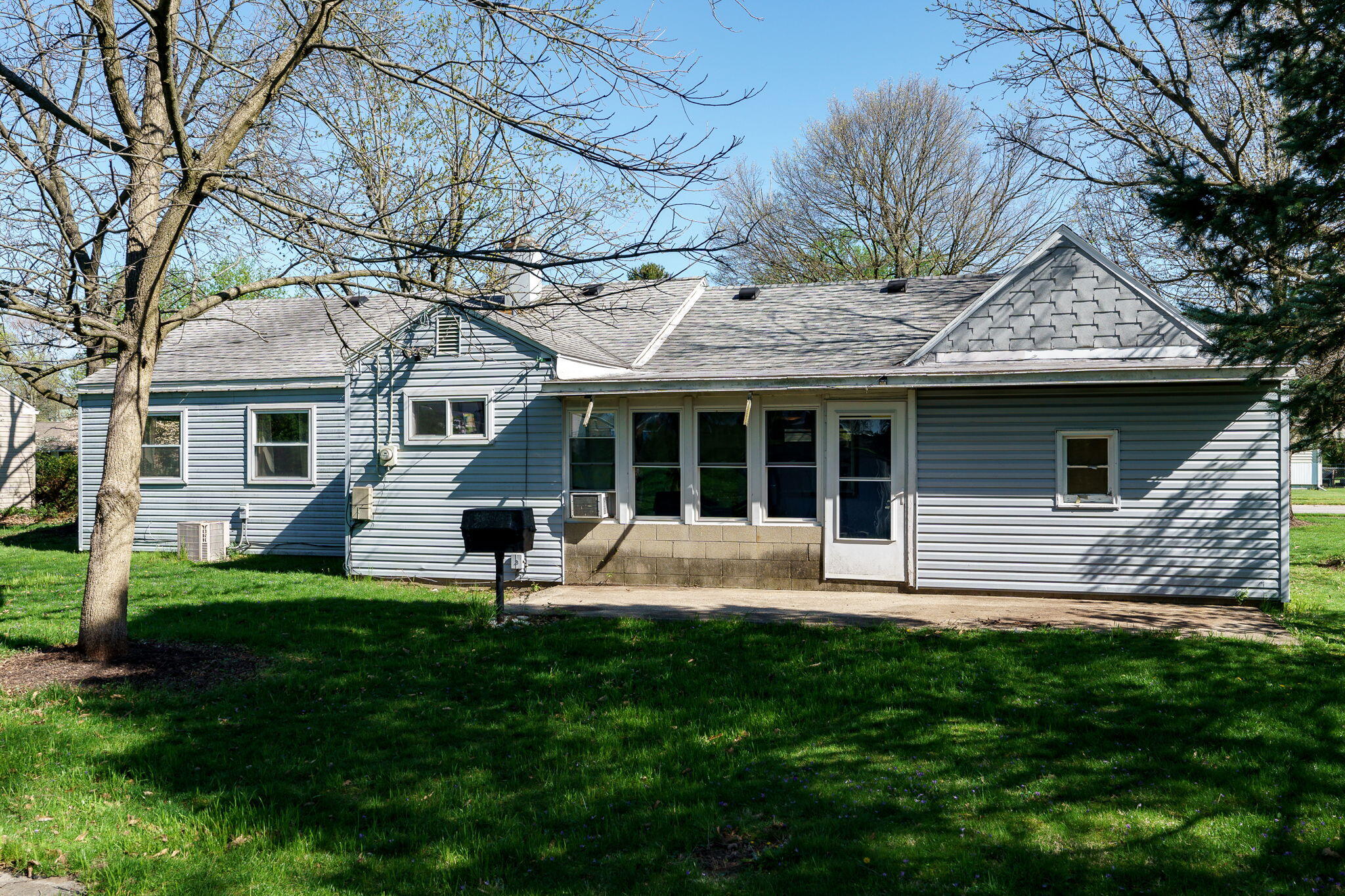 1611 Memorial Drive Springfield, OH 45505 - Photo 37 of 37