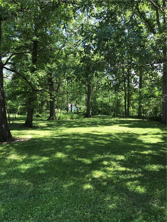 6915 Hickory Road Indianapolis, IN 46259 - Photo 17 of 18 Gallery Image 17