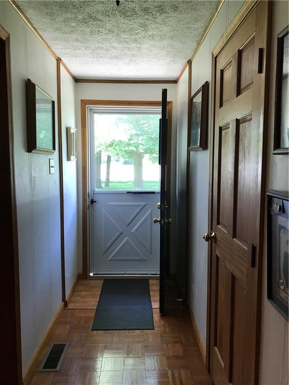 6915 Hickory Road Indianapolis, IN 46259 - Photo 10 of 18 Gallery Image 10