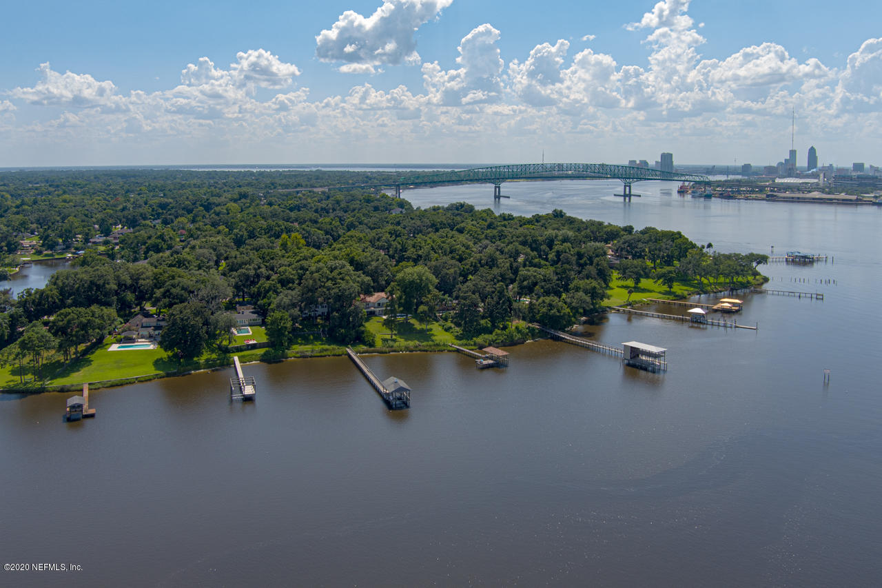 5015 River Point Road Jacksonville, FL 32207 - Photo 47 of 49 an aerial view of a houses with outdoor space