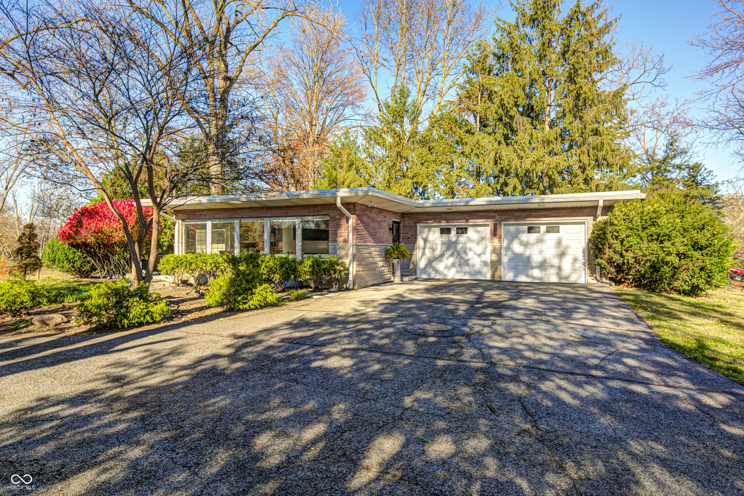 2310 Davis Road Indianapolis, IN 46239 - Photo 2 of 74 Gallery Image 2