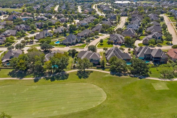 $825,000 | 2304 Watercrest Drive, Keller, TX 76248
