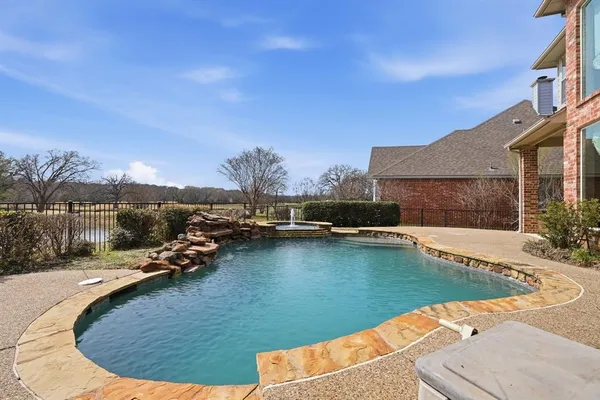 $825,000 | 2304 Watercrest Drive, Keller, TX 76248