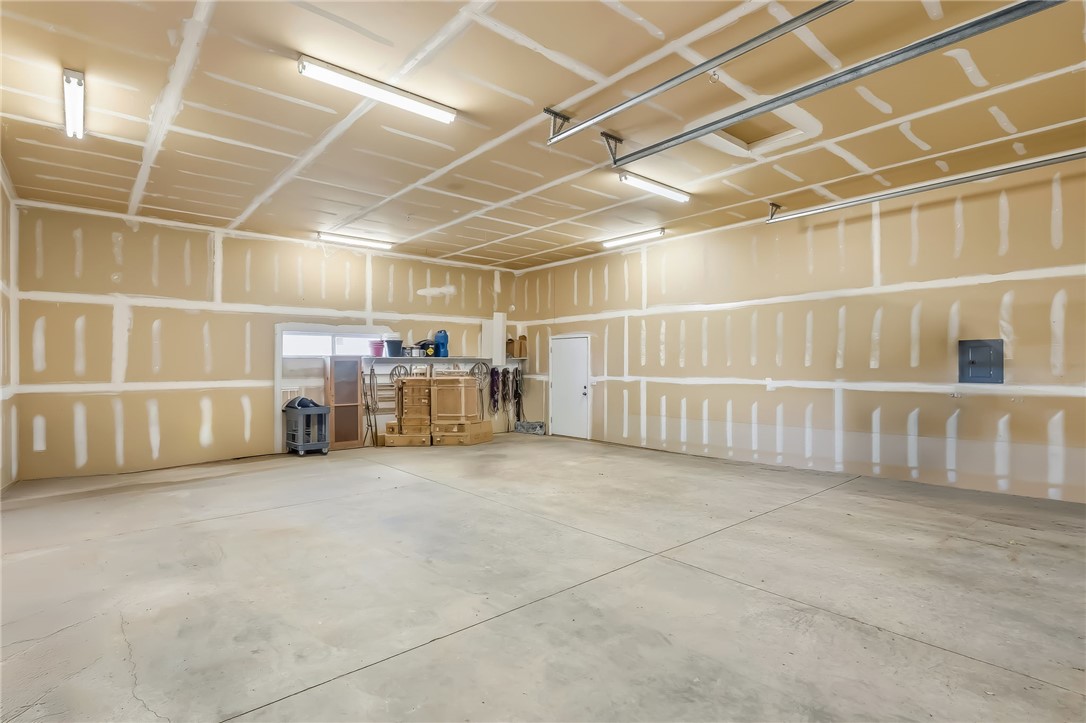2205 East Cactus Wren Road Kingman, AZ 86409 - Photo 54 of 68 Detached Garage