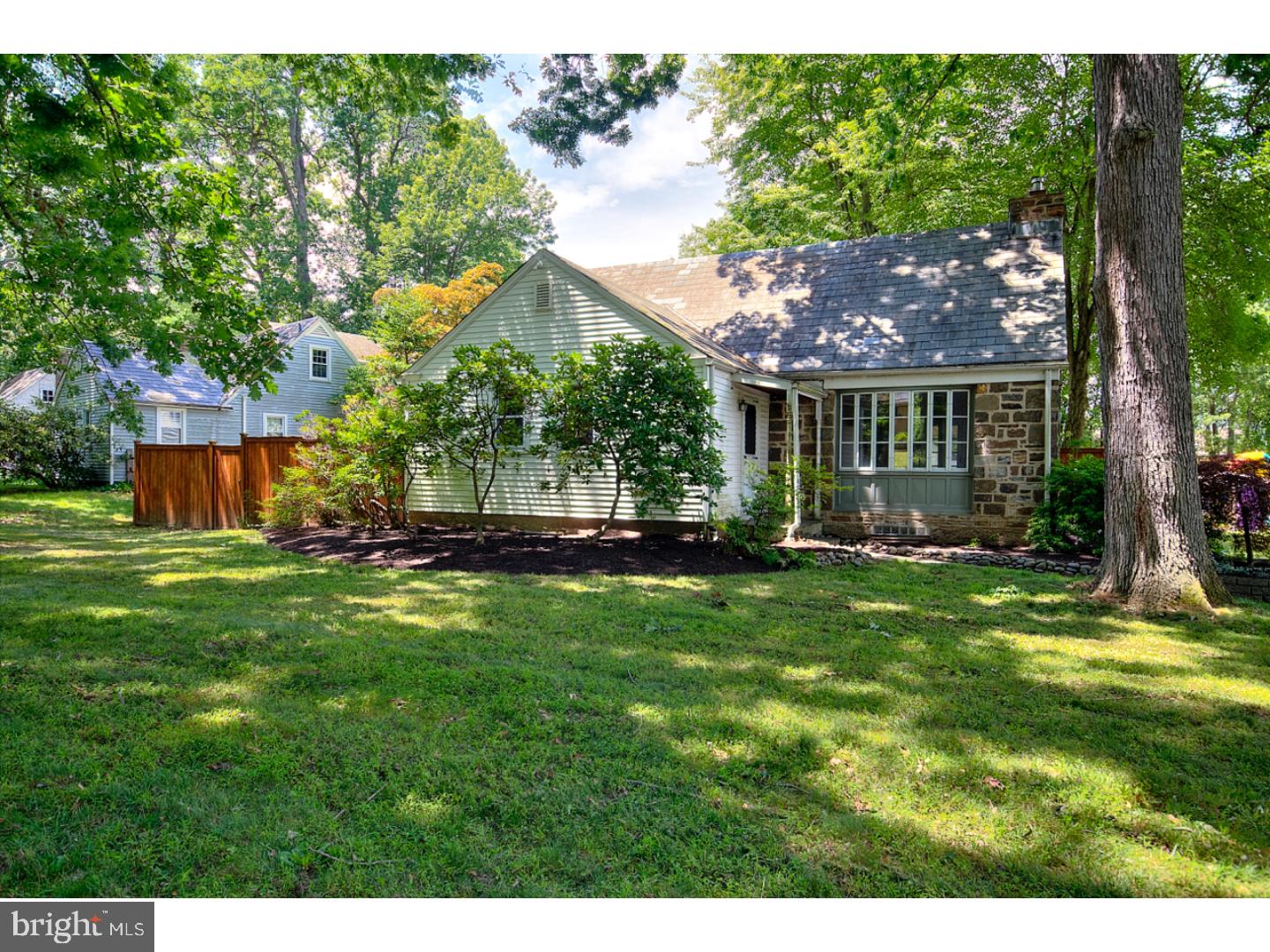 2030 Edge Hill Road Huntingdon Valley, PA 19006 - Photo 2 of 14 Gallery Image 2