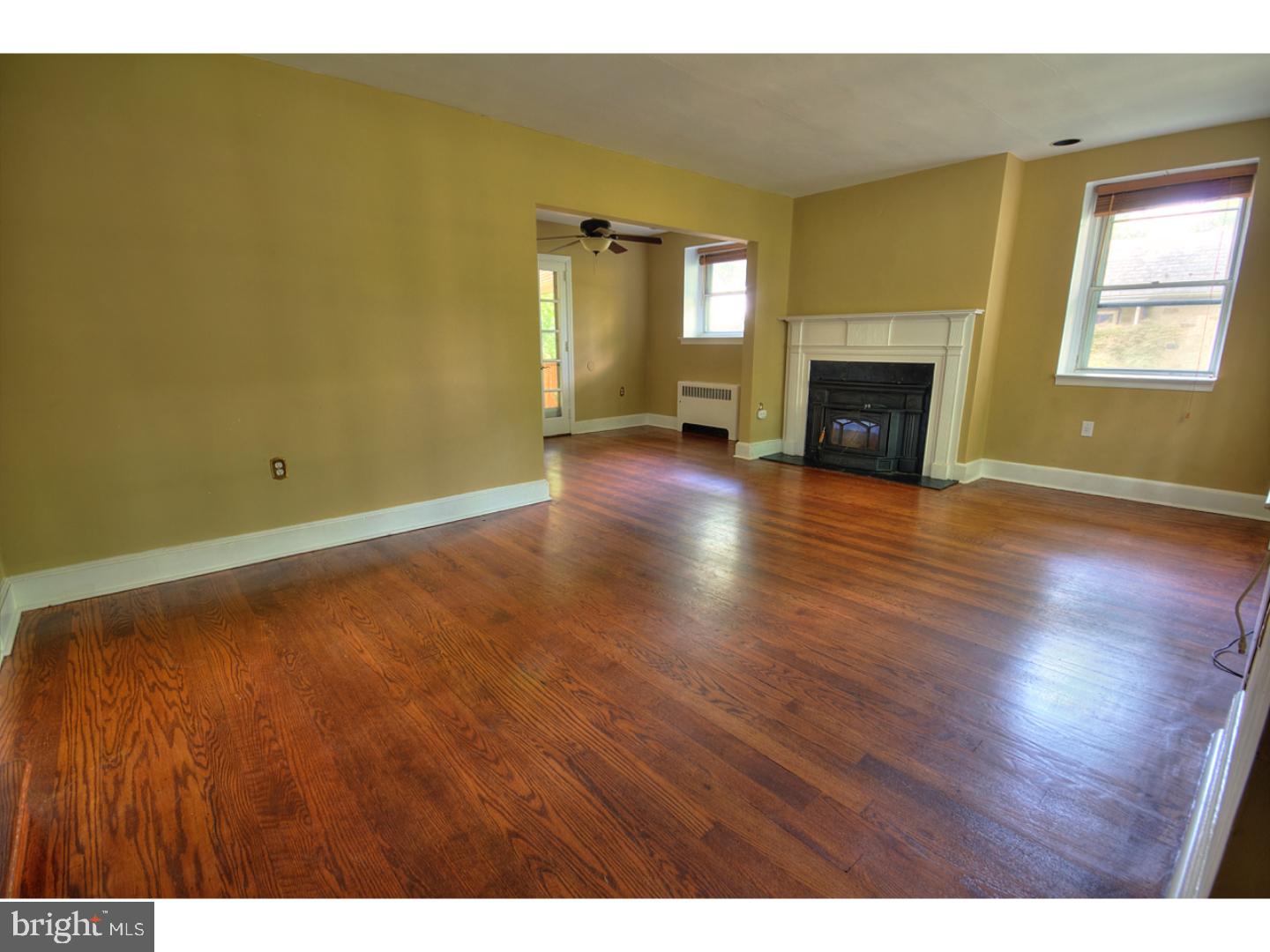 2030 Edge Hill Road Huntingdon Valley, PA 19006 - Photo 4 of 14 Gallery Image 4