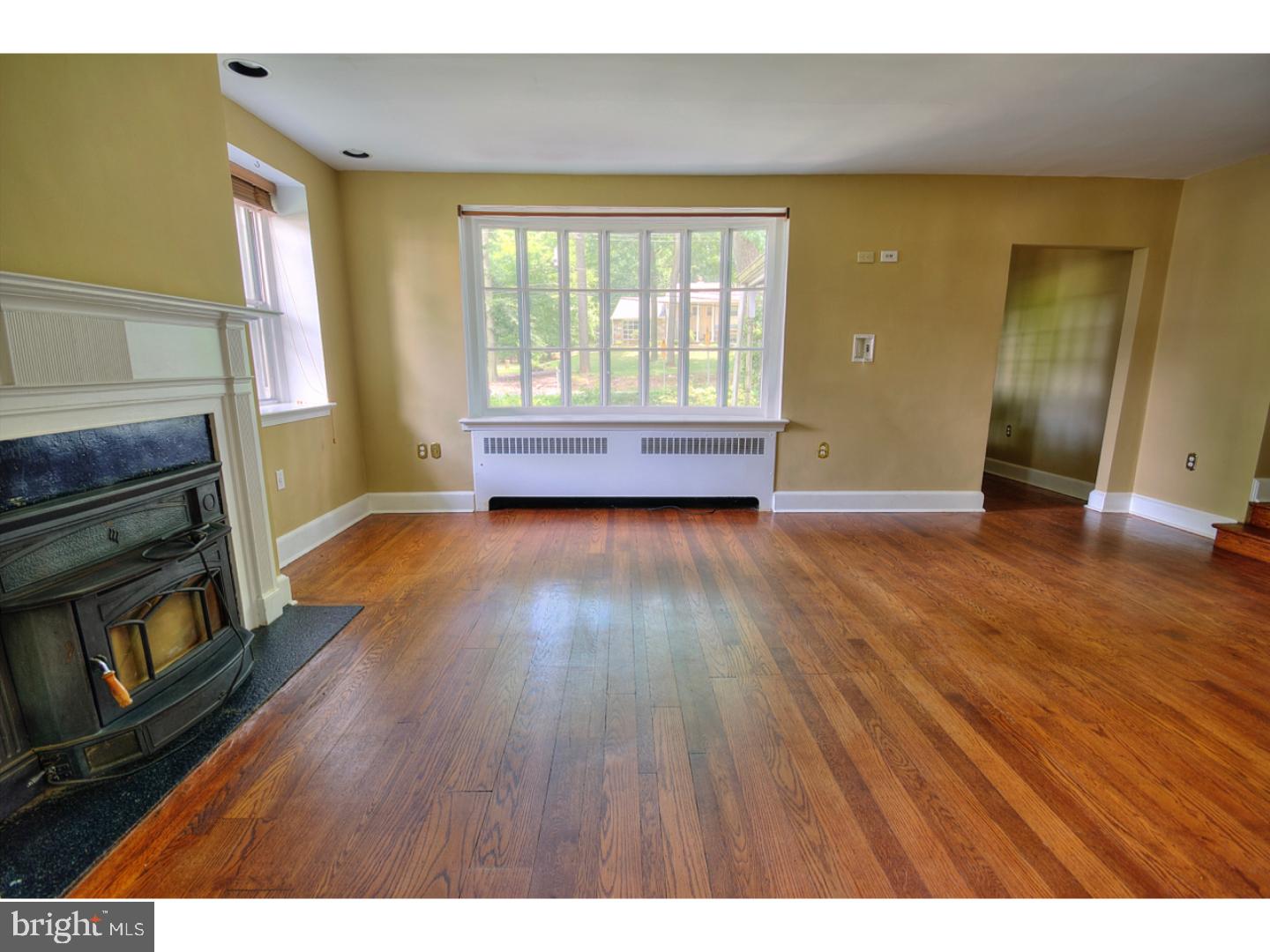 2030 Edge Hill Road Huntingdon Valley, PA 19006 - Photo 5 of 14 Gallery Image 5