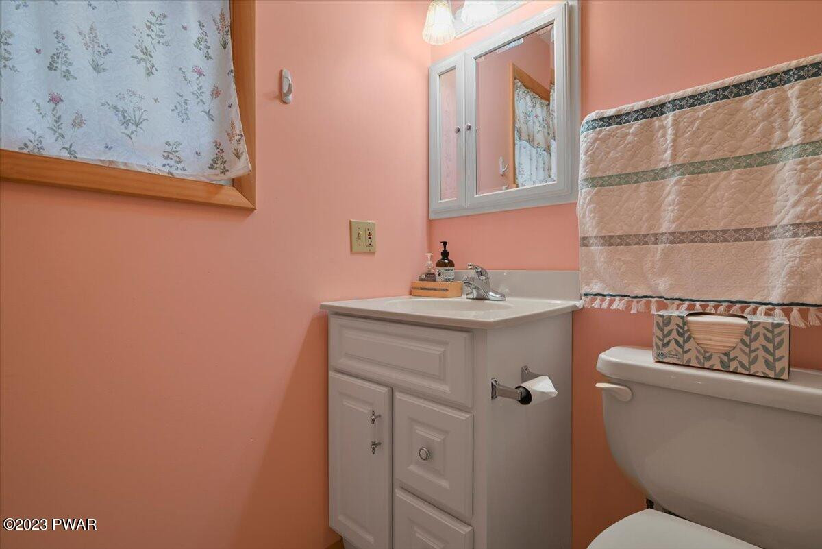 127 Spruce Road Tafton, PA 18464 - Photo 16 of 50 Primary Bathroom