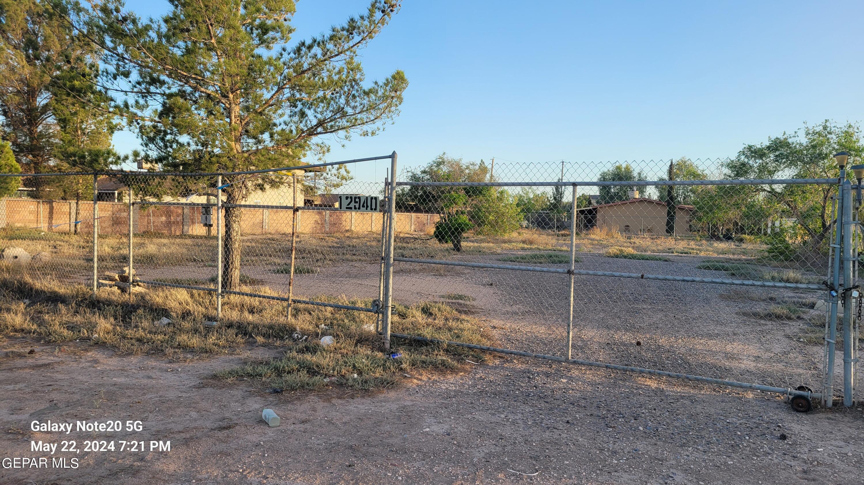 12940 Cuadrilla Road San Elizario, TX 79849 - Photo 3 of 22 a view of a yard