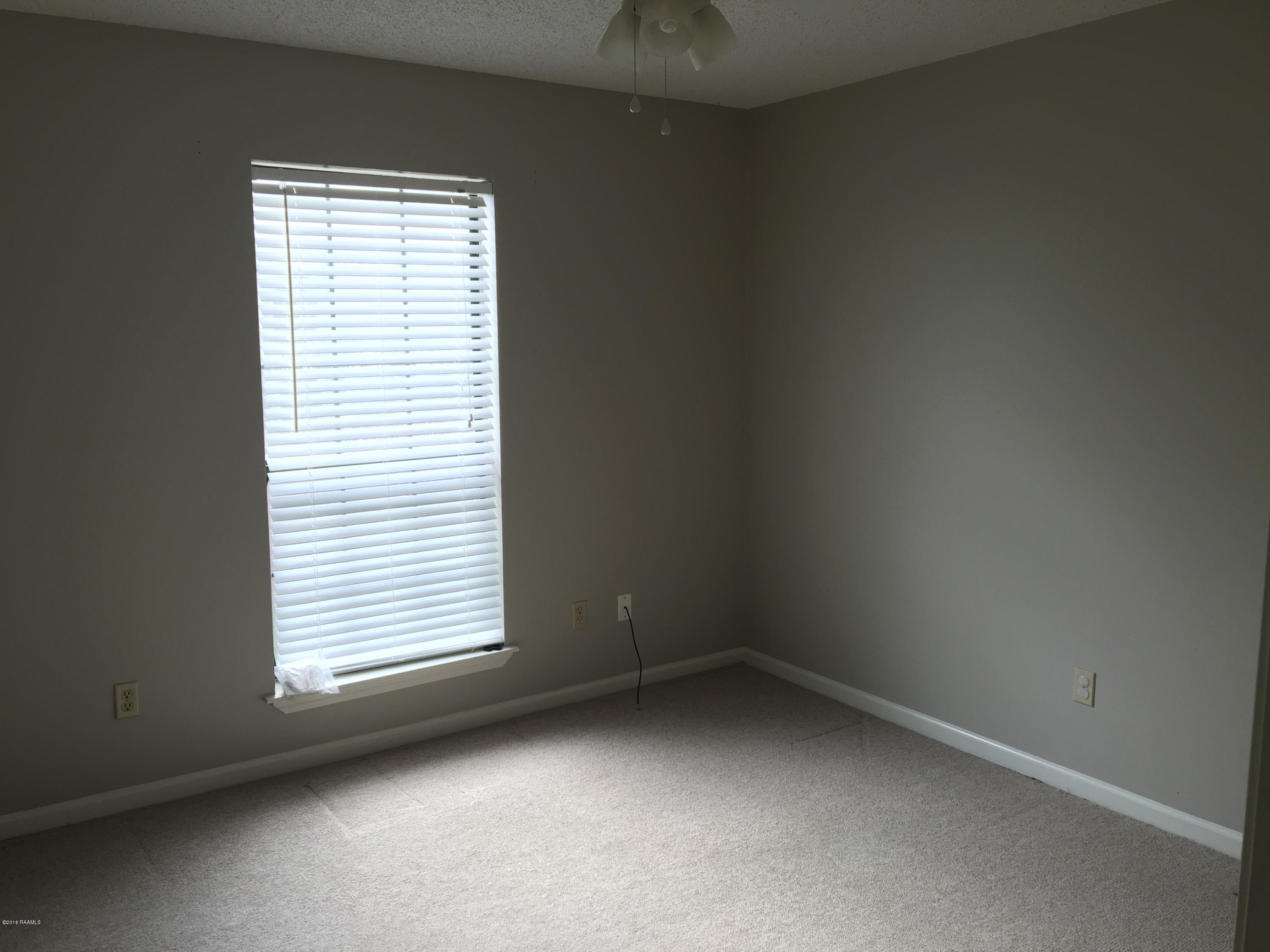 708 Rosedown Lane Lafayette, LA 70503 - Photo 15 of 18 Bedroom 2