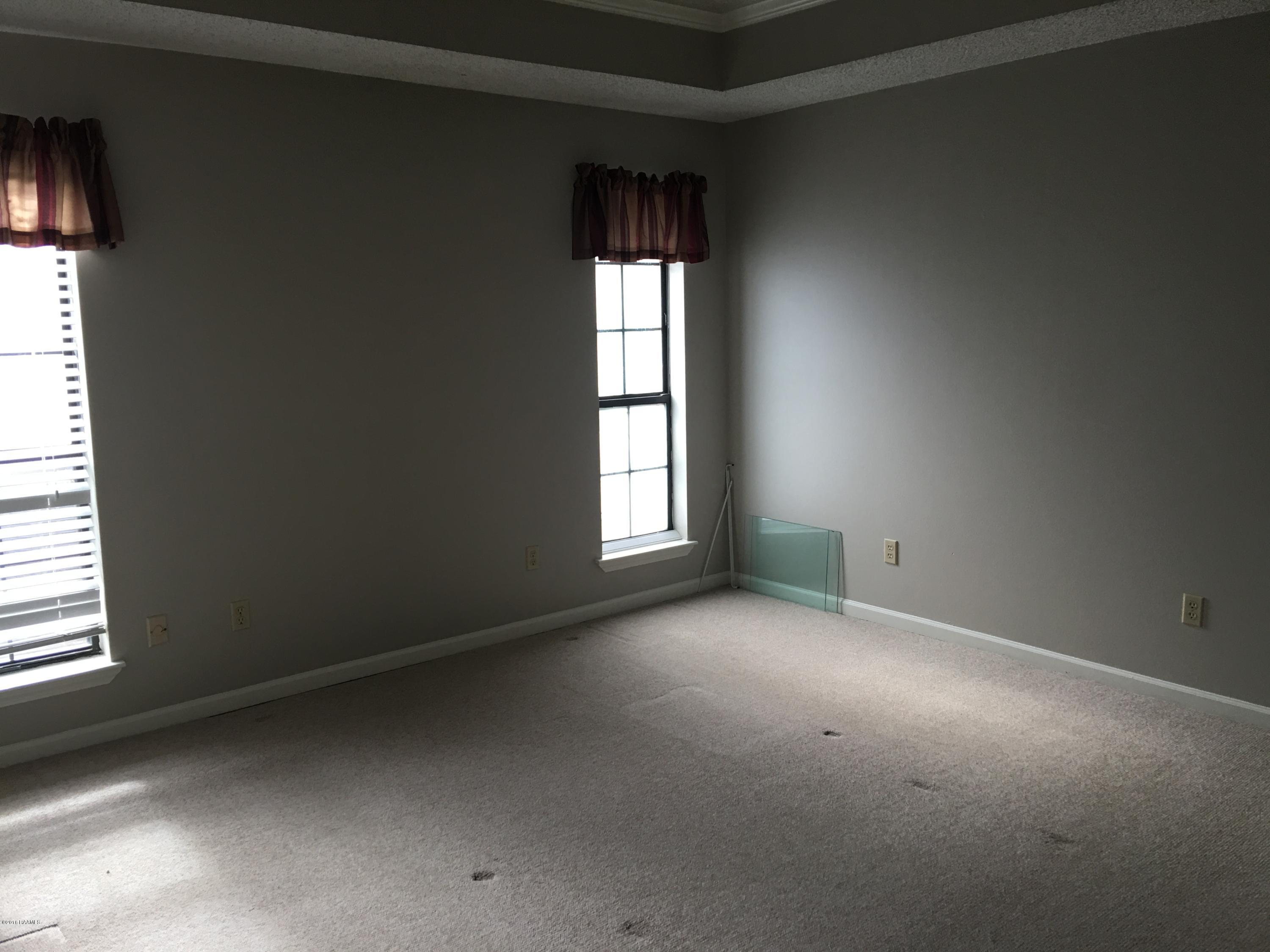 708 Rosedown Lane Lafayette, LA 70503 - Photo 10 of 18 Owner's Bedroom