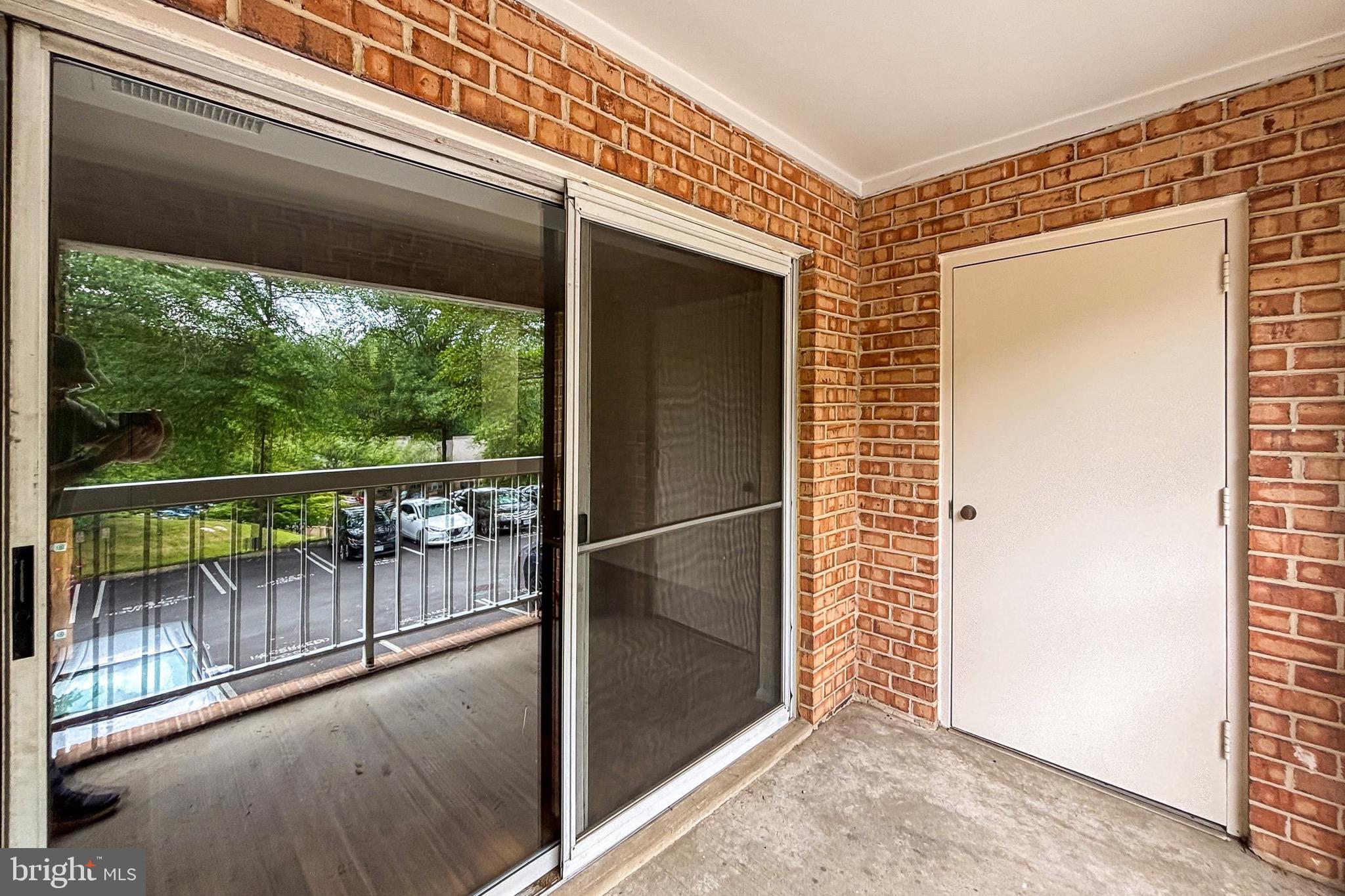 5835 Cove Landing Road, Unit 304 Burke, VA 22015 - Photo 20 of 37 Balcony