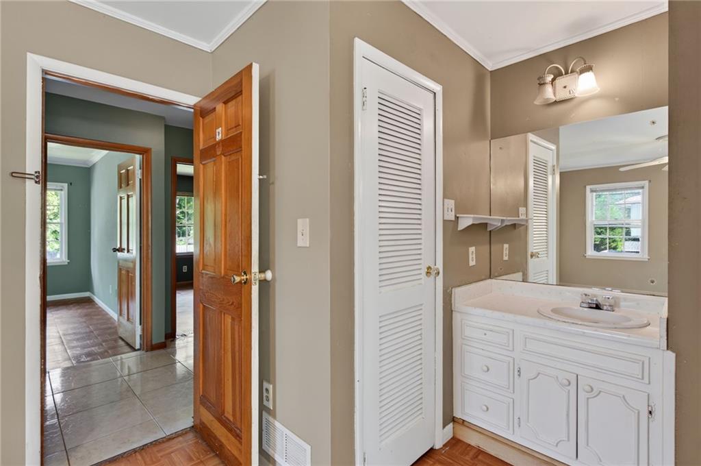3294 Old Jonesboro Road Hapeville, GA 30354 - Photo 27 of 63 Gallery Image 27
