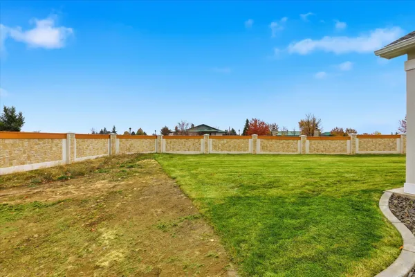 $505,850 | 19 North Country Club Drive, Unit 19, Deer Park, WA 99006