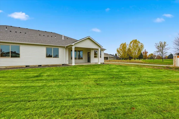 $505,850 | 19 North Country Club Drive, Unit 19, Deer Park, WA 99006