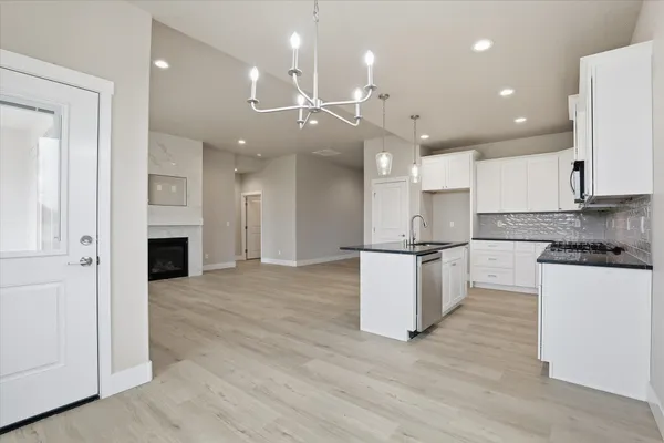 $505,850 | 19 North Country Club Drive, Unit 19, Deer Park, WA 99006