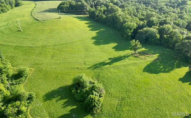 $1,097,250 | 79 Unincorporated Mo 63353, Louisiana, MO 63353