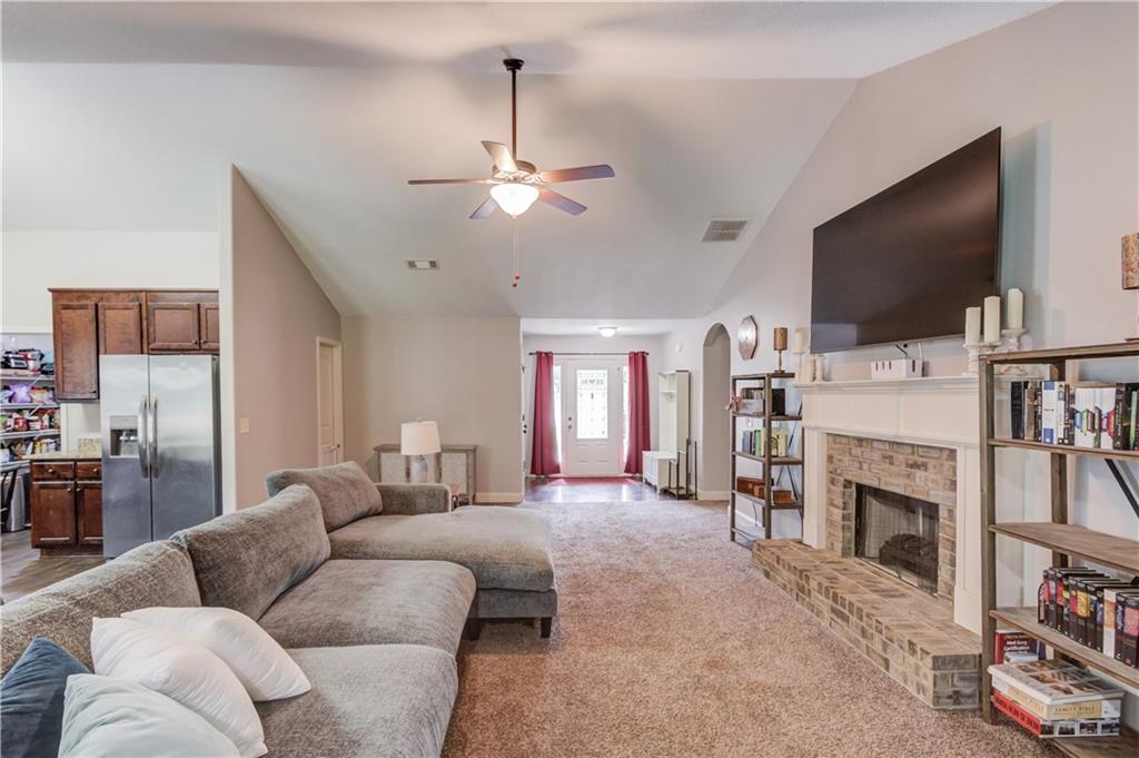 154 Rolling Oaks Lane Colbert, GA 30628 - Photo 7 of 40