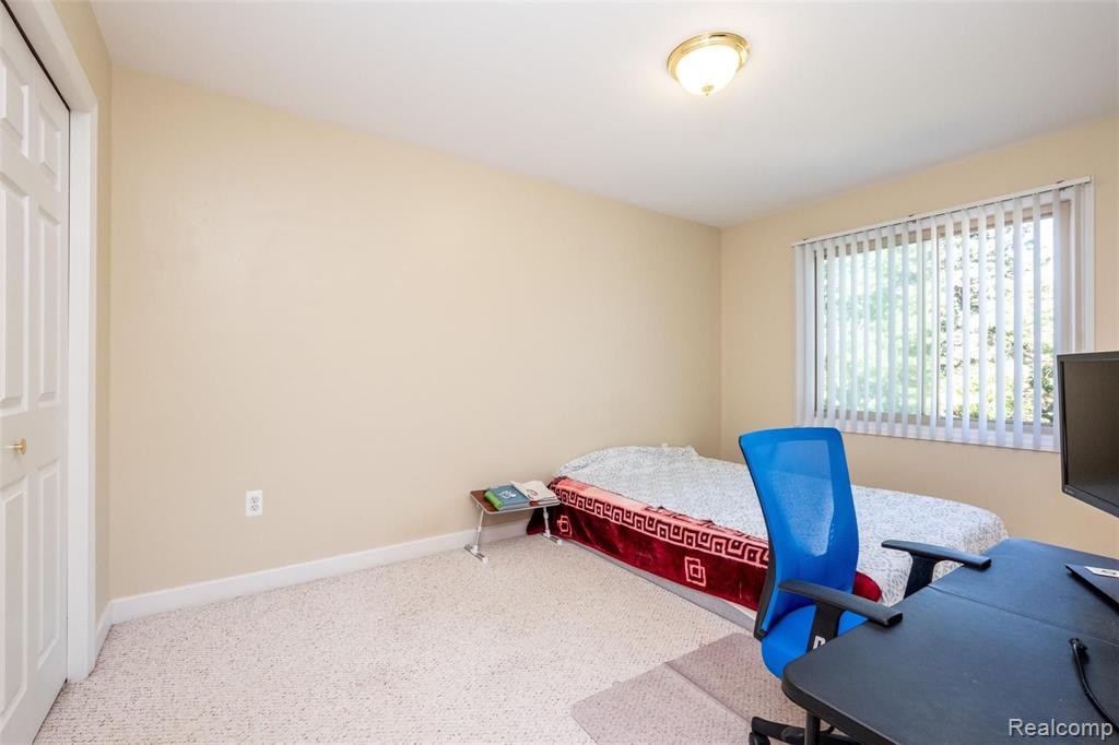 3579 Longview Avenue Rochester Hills, MI 48307 - Photo 22 of 34