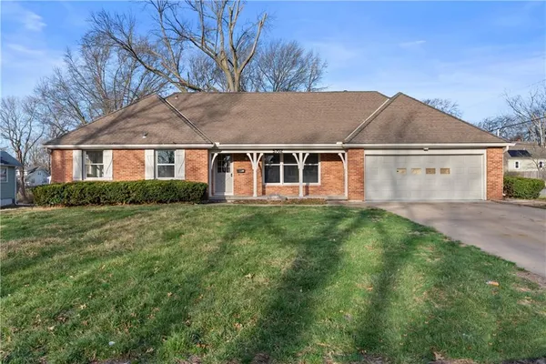 $499,900 | 5702 Halsey Street, Shawnee, KS 66216