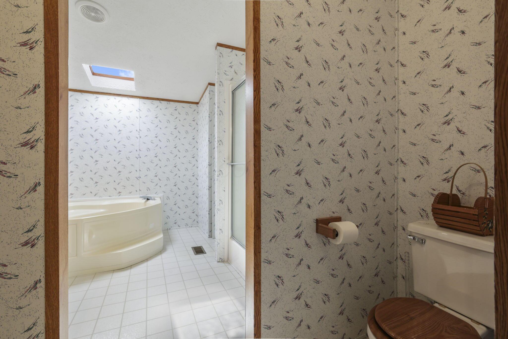 11791 Coontz Road Orient, OH 43146 - Photo 13 of 51 Full Bathroom