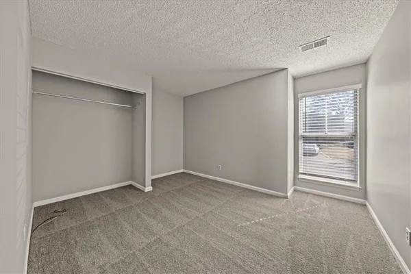$235,000 | 12212 West 79th Terrace, Lenexa, KS 66215