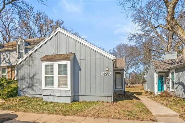 $235,000 | 12212 West 79th Terrace, Lenexa, KS 66215