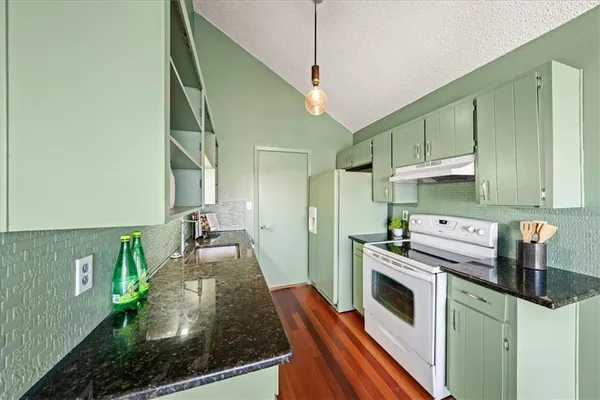 $235,000 | 12212 West 79th Terrace, Lenexa, KS 66215