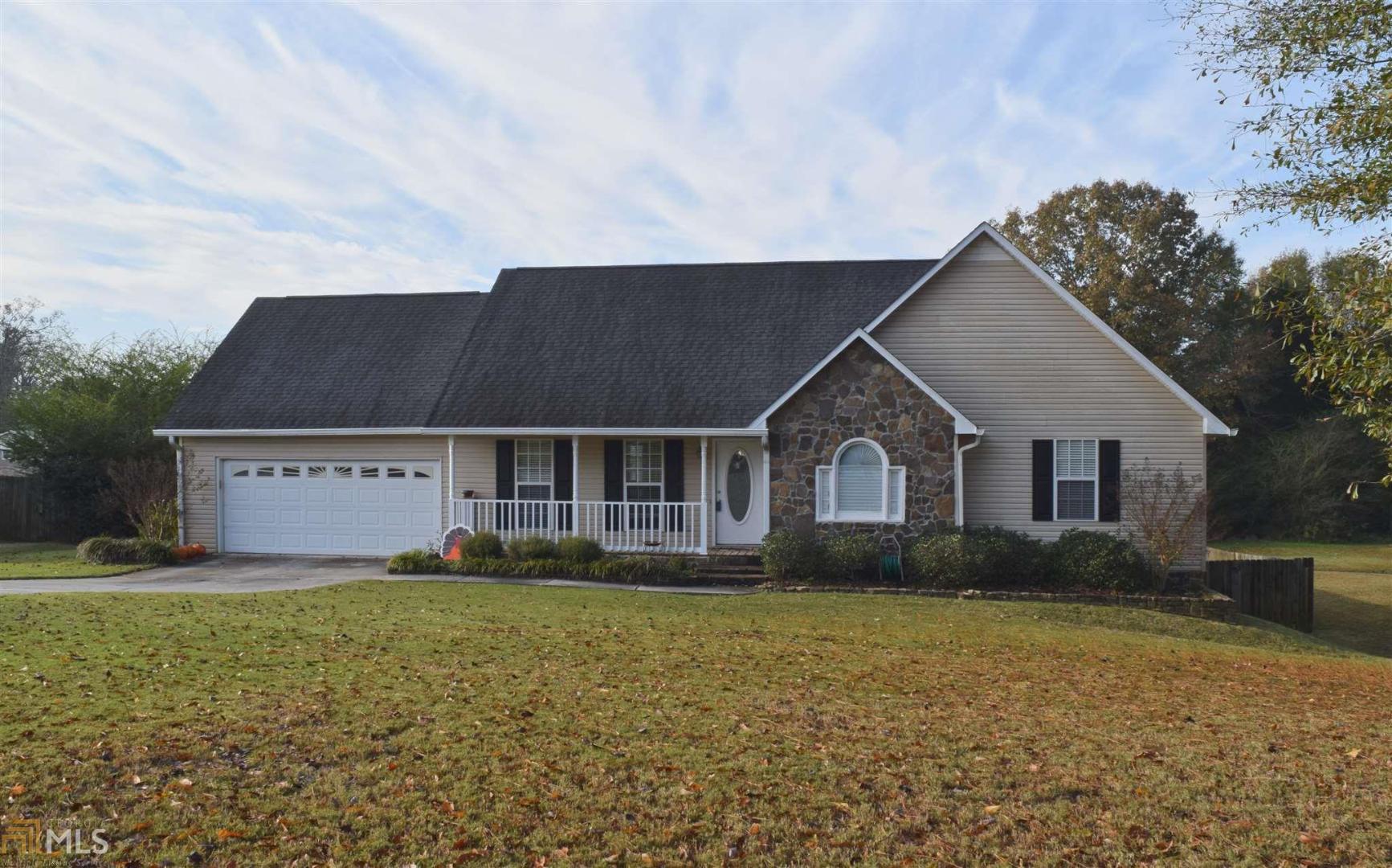 5 Buck Trail Rome, GA 30165 - Photo 1 of 1 front view of house with a yard