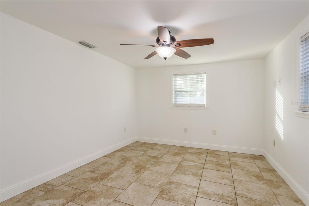 4233 Belle Isle Court New Port Richey, FL 34653 - Photo 15 of 28
