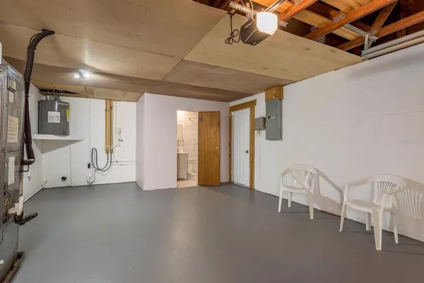 $2,000 | 4233 Belle Isle Court, New Port Richey, FL 34653