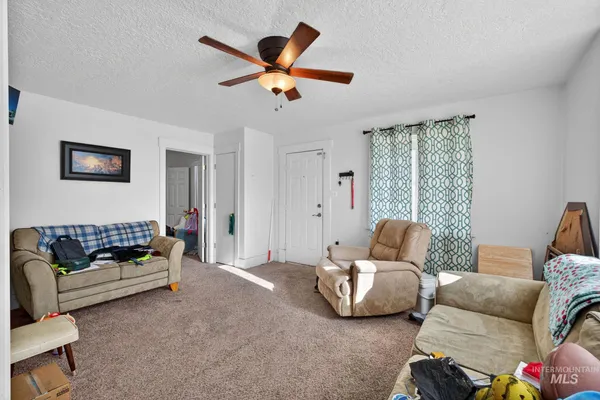$279,900 | 208 South 4th W Street, Preston, ID 83263