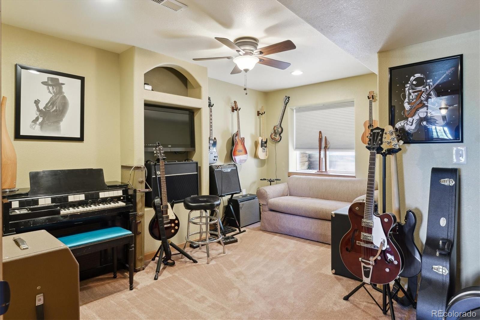 2146 Savage Road Elizabeth, CO 80107 - Photo 24 of 41 Gallery Image 24