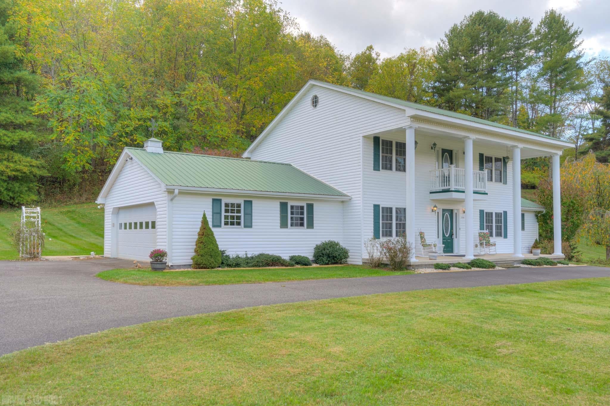 1544 Allisonia Road Hiwassee, VA 24347 - Photo 4 of 66 Gallery Image 4