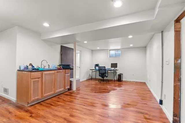 $330,000 | 8110 West 92nd Street, Overland Park, KS 66212