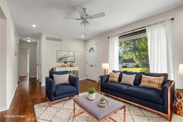 $330,000 | 8110 West 92nd Street, Overland Park, KS 66212