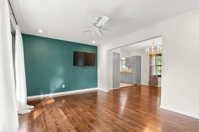 $330,000 | 8110 West 92nd Street, Overland Park, KS 66212