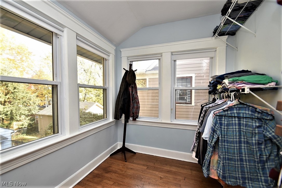 2991 Edgehill Road Cleveland, OH 44118 - Photo 14 of 26 Gallery Image 14