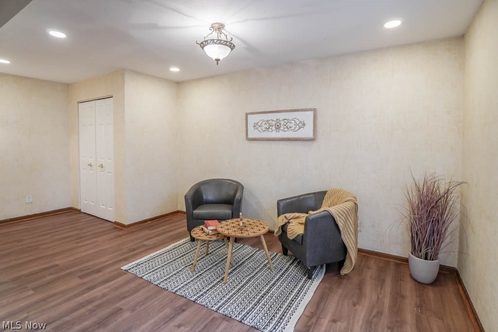4579 Morgate Circle Northwest Canton, OH 44708 - Photo 19 of 38 Living Room