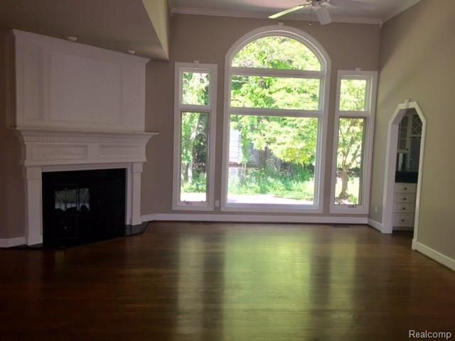 3674 Walnut Brook Drive Rochester, MI 48309 - Photo 7 of 24 FullSizeRender_4.jpg