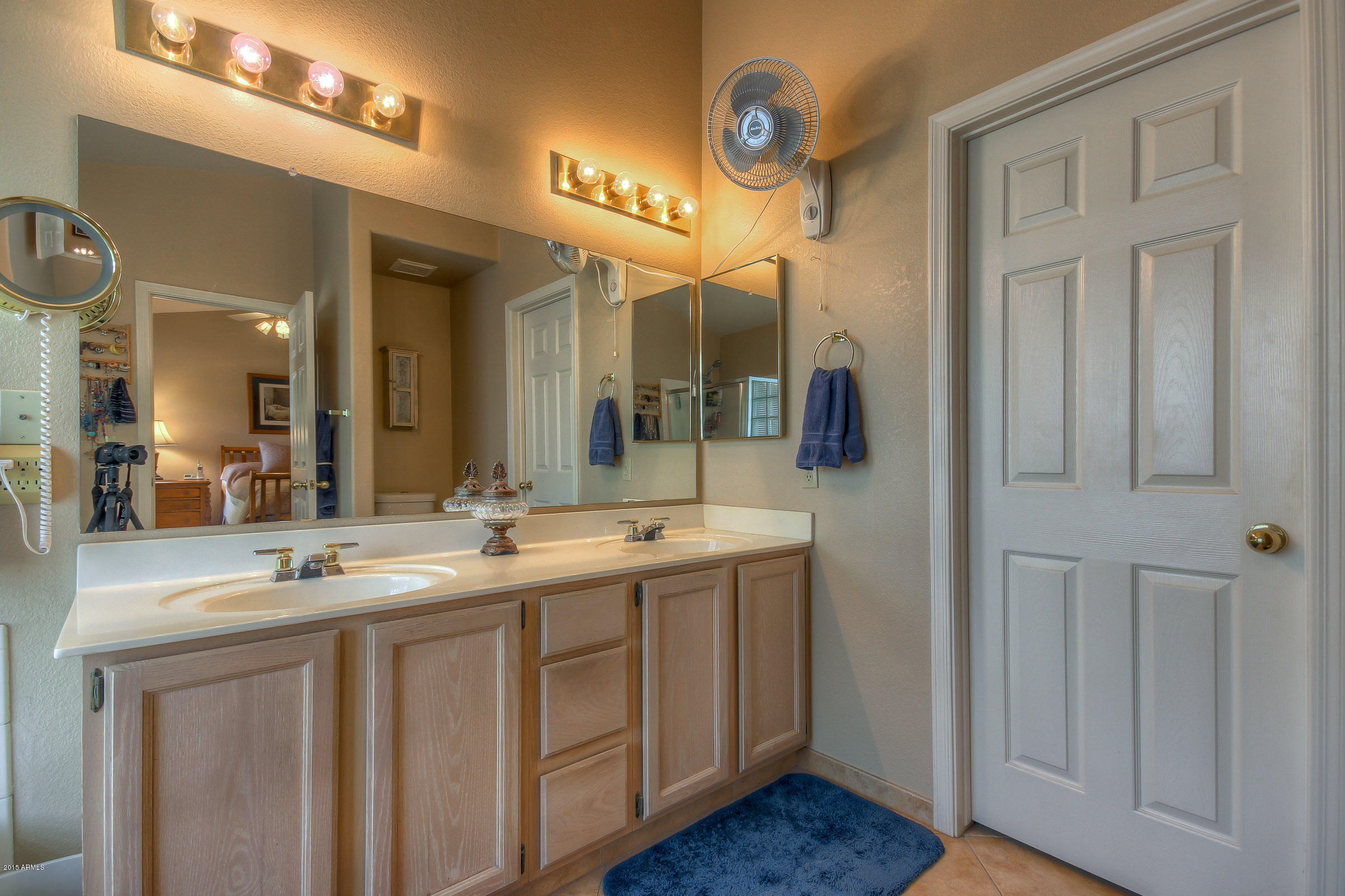 4226 East Rockledge Road Phoenix, AZ 85044 - Photo 23 of 58 Double Sinks