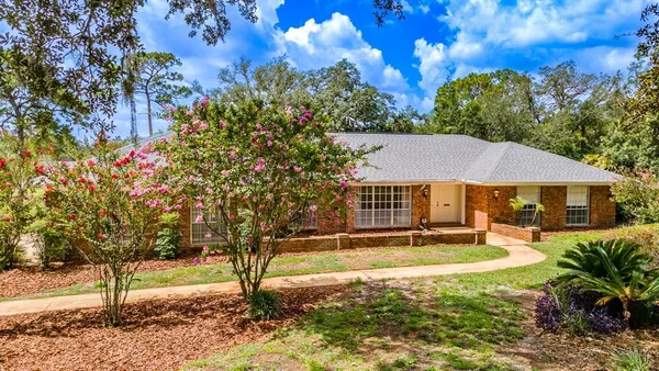 $639,900 | 305 South Sweetwater Boulevard, Longwood, FL 32779