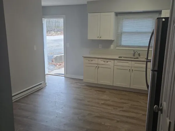 $1,475 | 308 Heustis Street, Unit 3, Yorkville, IL 60560