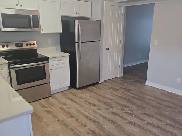 $1,475 | 308 Heustis Street, Unit 3, Yorkville, IL 60560