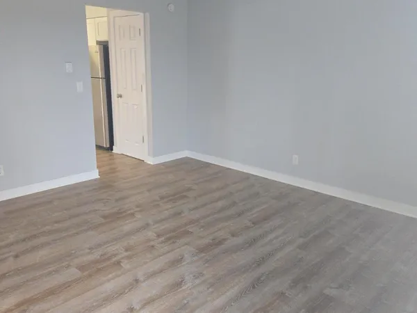 $1,475 | 308 Heustis Street, Unit 3, Yorkville, IL 60560