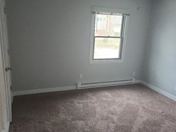 $1,475 | 308 Heustis Street, Unit 3, Yorkville, IL 60560