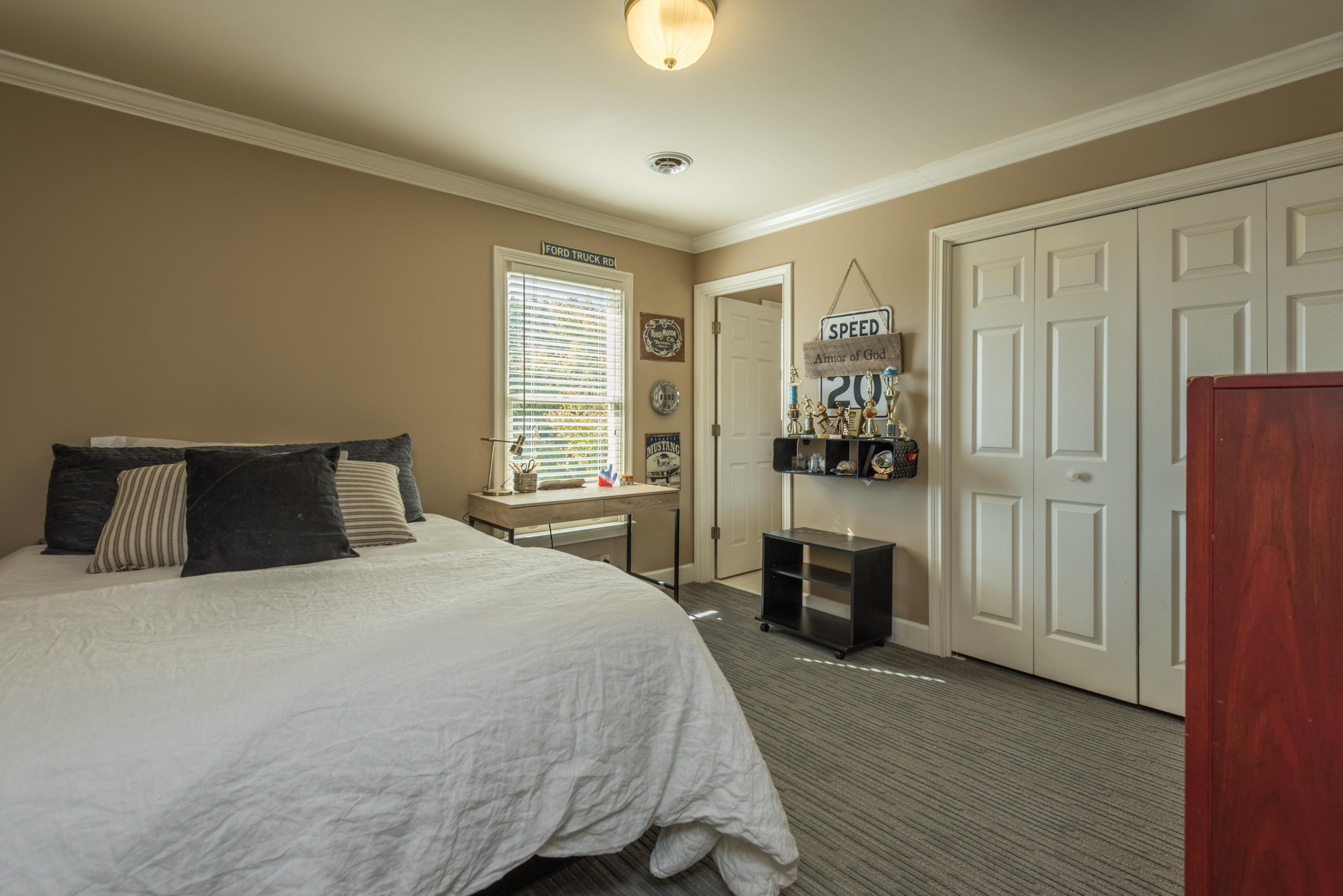 313 Windham Hill Road Knoxville, TN 37934 - Photo 31 of 37 22. Bedroom Suite 3