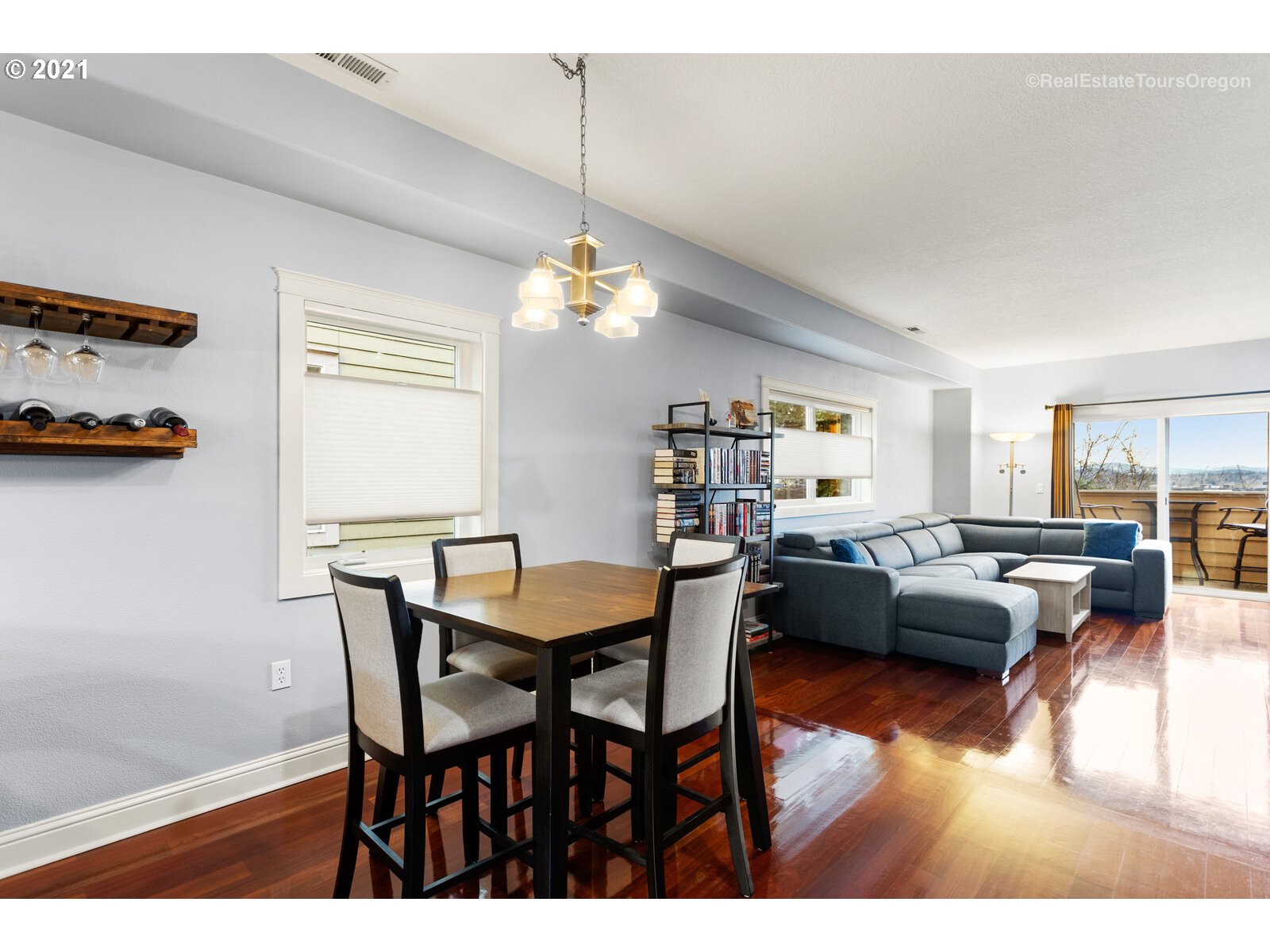 4824 Southwest View Point Terrace Portland, OR 97239 - Photo 14 of 32 Gallery Image 14